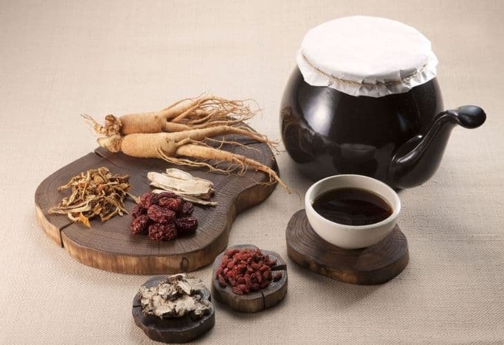 Bài thuốc Đông y giúp thanh nhiệt, giải độc hiệu quả.