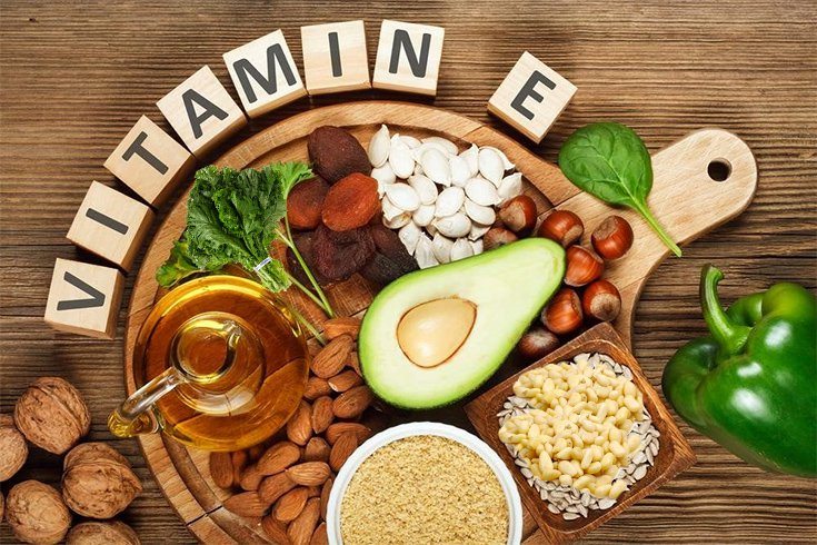 Vitamin E có tác dụng kháng khuẩn, chống viêm hiệu quả.