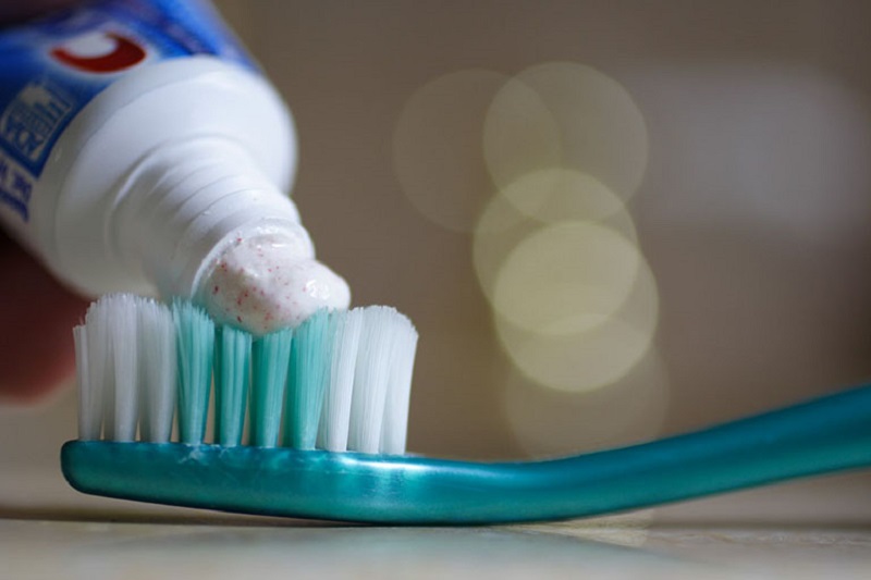 11 Công Thức Trị Mụn Bằng Mật Ong Sau 1 Đêm 7 Tri mun bang mat ong sau 1 dem cung kem danh rang