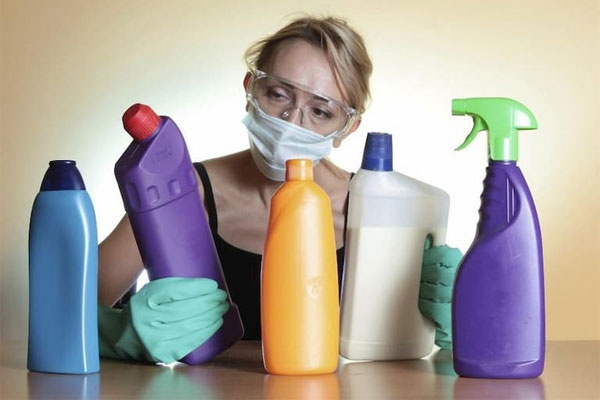 Tránh hóa chất có thể gây dị ứng da