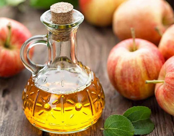 Sử dụng giấm táo để điều trị ngứa da đầu