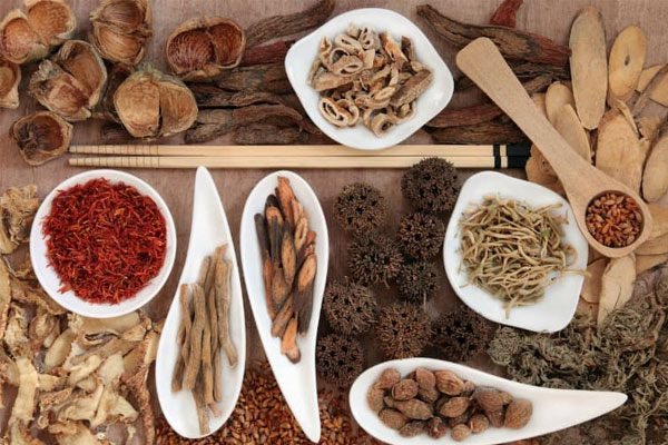 Ngứa Hai Ống Chân Là Bệnh Gì? Cách Phòng Và Điều Trị Hiệu Quả 2023 5 Dùng thuốc đông y trị ngứa từ bên trong