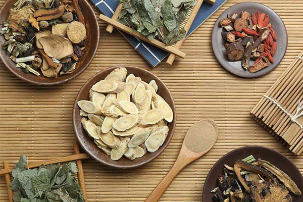 Trẻ Bị Nổi Mề Đay: Nguyên Nhân, Dấu Hiệu Và Cách Chữa Hiệu Quả 7 Thảo dược thiên nhiên trong Đông y sẽ ngăn chặn nguy cơ bệnh tái phát