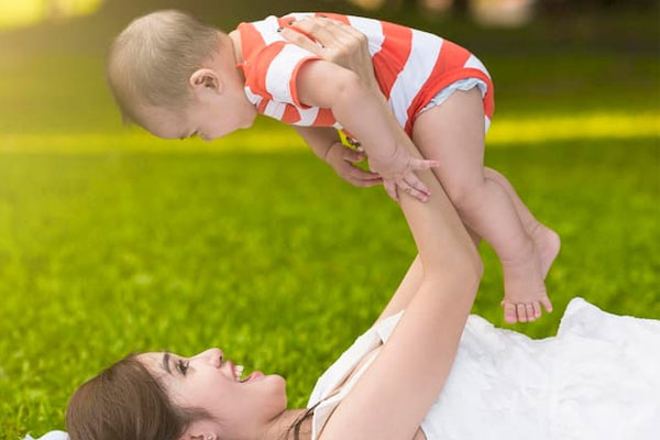 Ánh sáng tự nhiên giúp hỗ trợ điều trị bệnh vảy nến hiệu quả