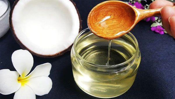Dầu dừa được sử dụng trong điều trị viêm da khá an toàn