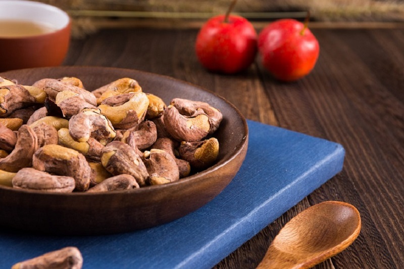 Hạt điều bao nhiêu calo? Ăn hạt điều có béo không? 13 Ăn hạt điều đúng liều lượng mỗi ngày sẽ không làm cơ thể tăng cân