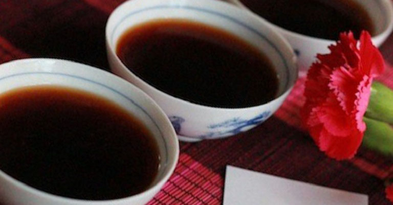 Uống lá lốt chữa á sừng
