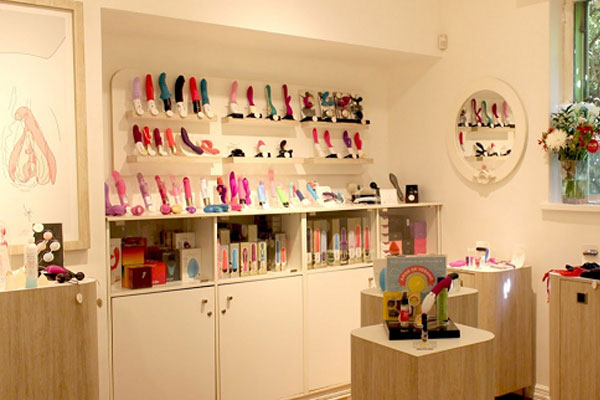 Shop Tran Le Condoms